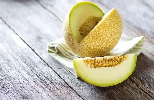 冬天吃哈密瓜好不,哈密瓜的冬季美味之旅