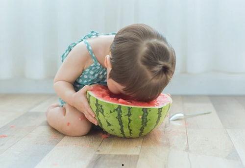 父母吃孩子的瓜,揭秘父母与孩子之间的甜蜜与矛盾