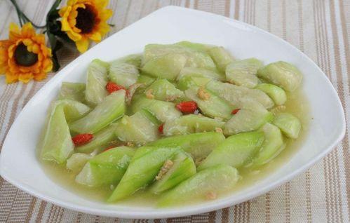 在中医馆吃瓜,养生与美味同行